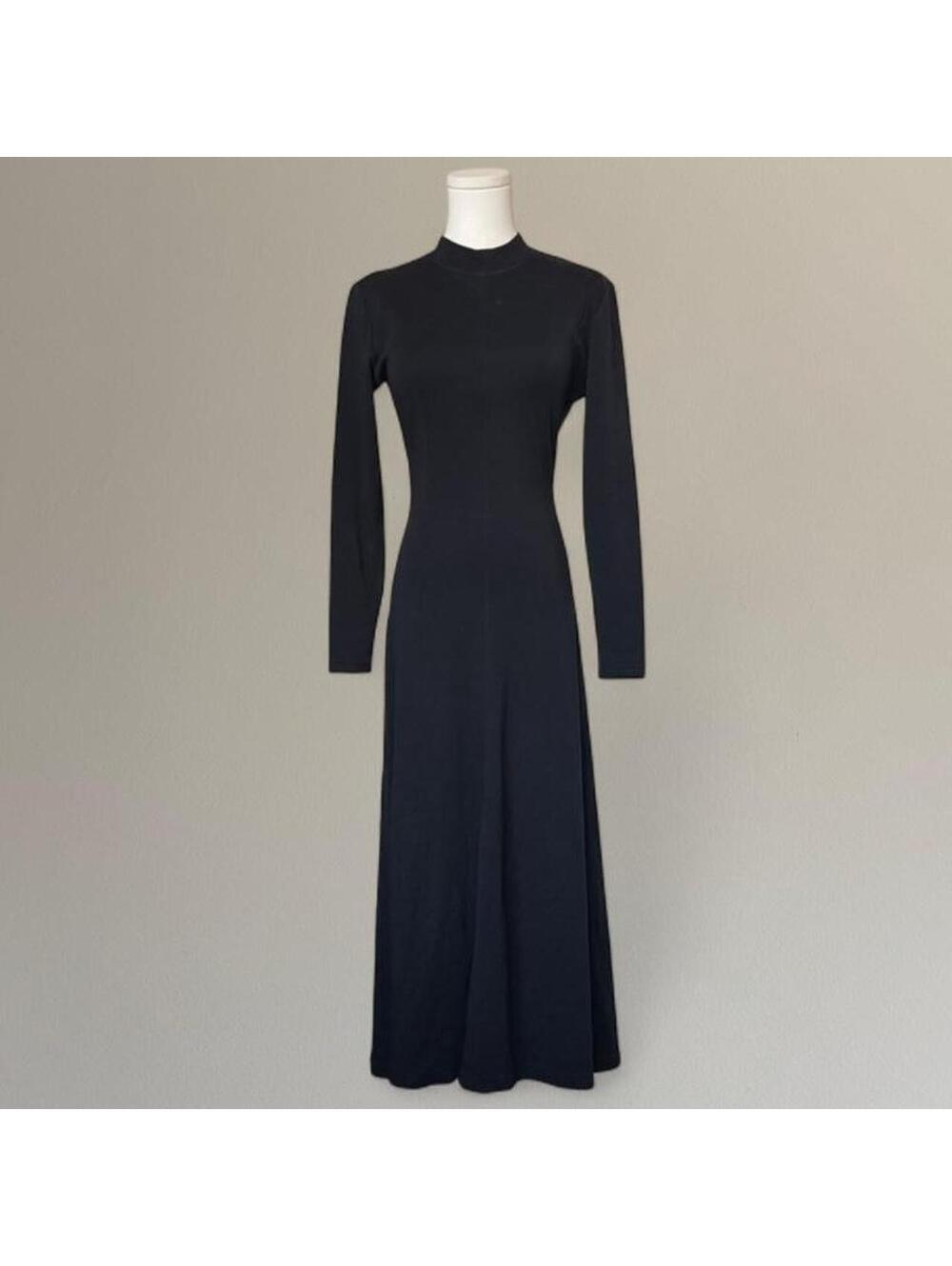 Vintage Dolce & Gabbana long sleeve maxi dress. From the late 80s.
